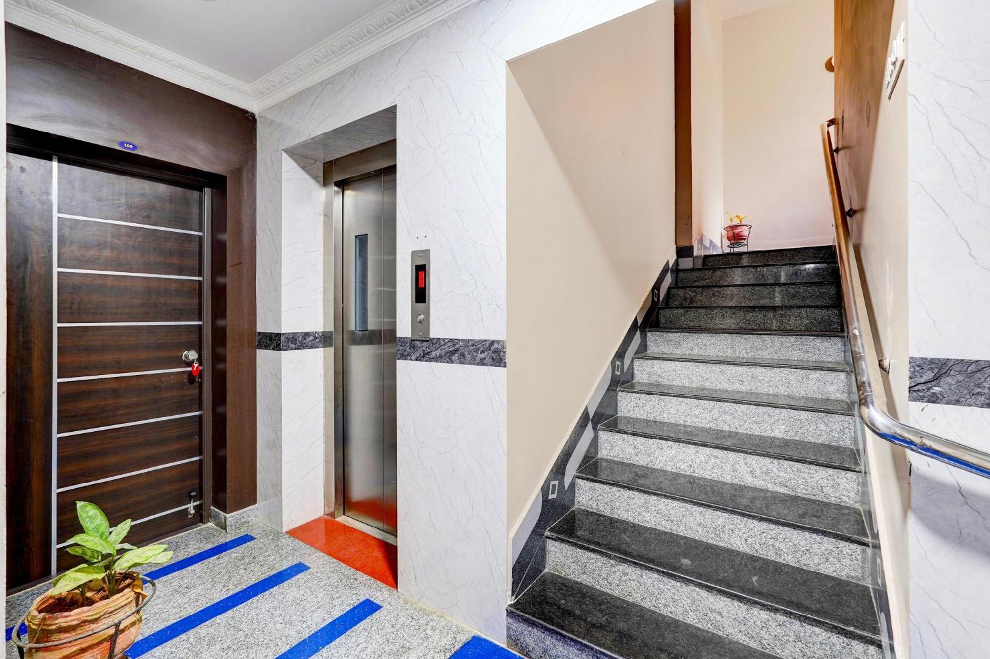 Super Hotel O Perungalathur Near Bus Stand Chennai Eksteriør billede